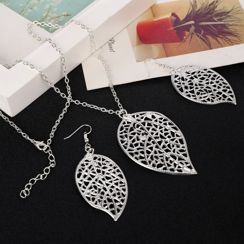 Saniswink2Pcs/Set Women Hollow Leaf Pendant Silver Plated Earrings Necklace Jewelry Gift Silver